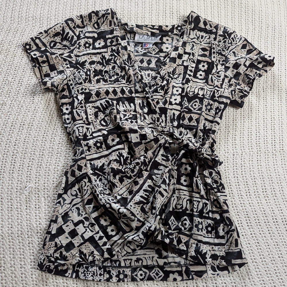 VTG La Belle Short Sleeve Wrap Top Cotton Women's Small Floral Checkerboard